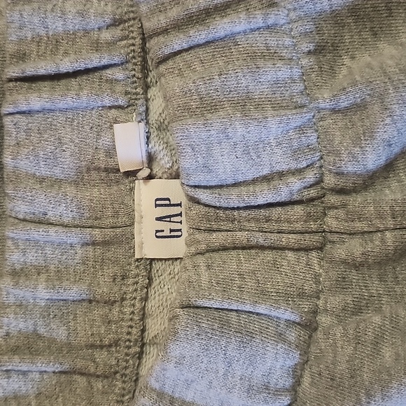 GAP Heather Gray Lounge Set. WOMENS SIZE LARGE - Picture 5 of 9